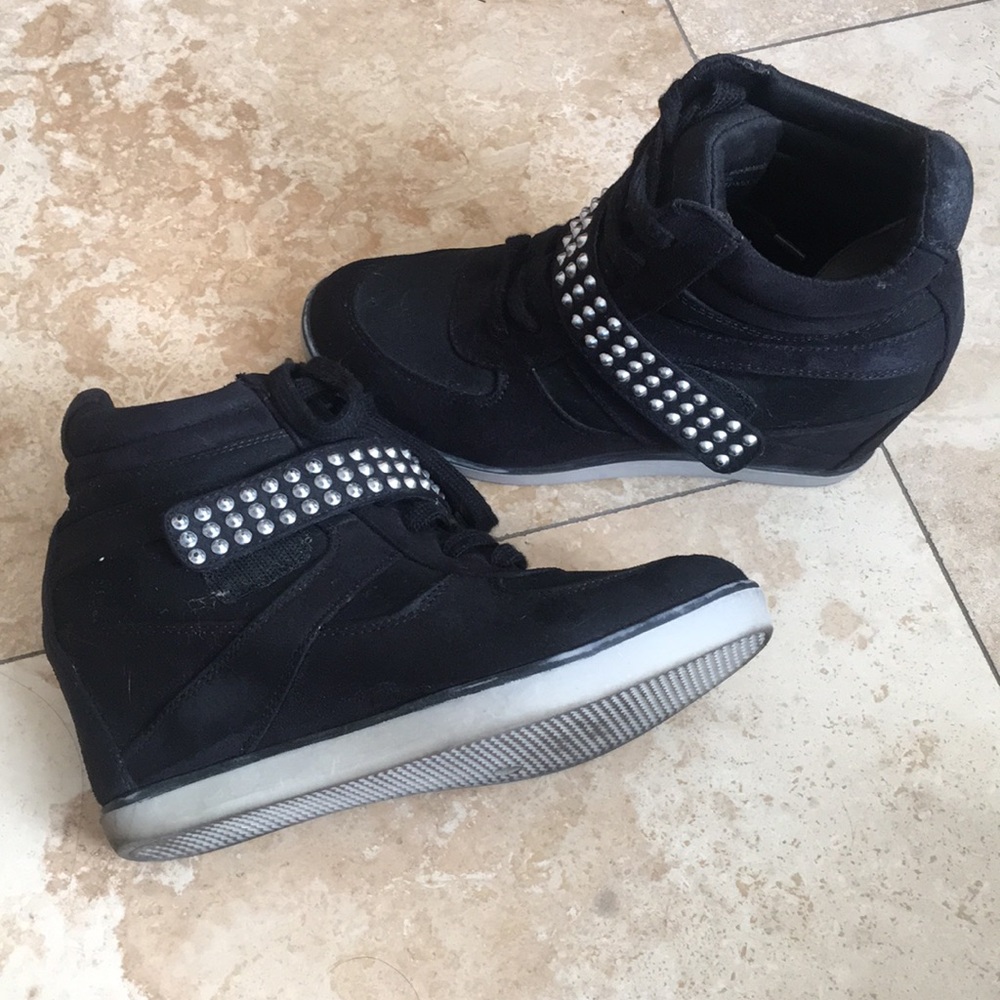 Wedges - Picture 3 of 5